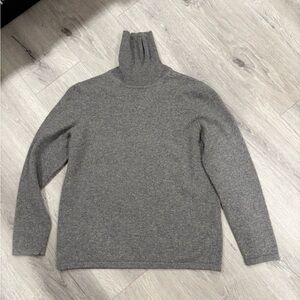 Petite Sophisticate Charcoal Turtleneck Sweater 100% Cashmire